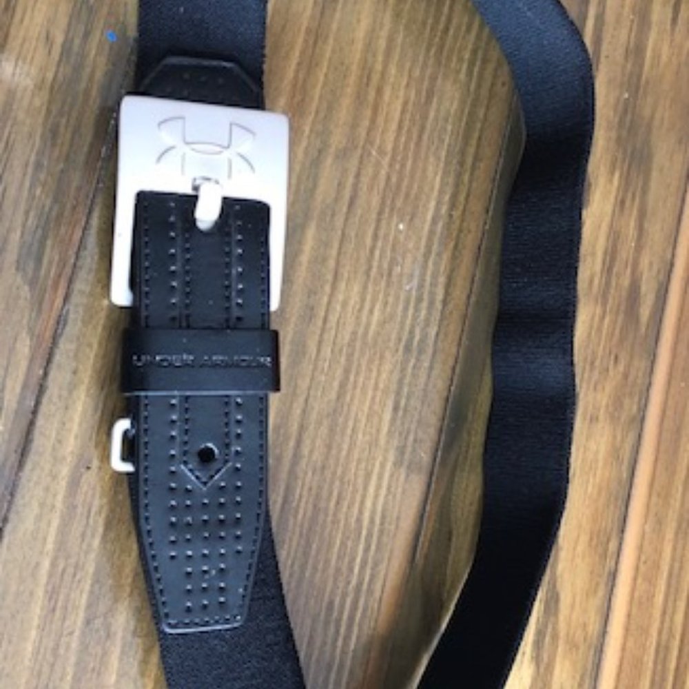 Under Armour Belt (Baseball) Like New $12